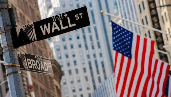 العقود الآجلة لمؤشر S&P 500 تتأرجح بعد الارتداد عن أدنى مستوى في 21 شهرًا 